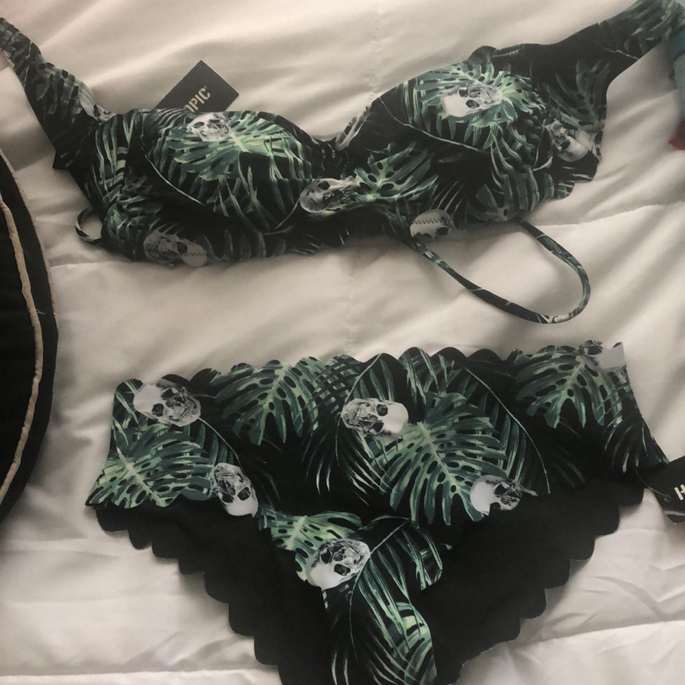 Hot Topic Skull Bikini Set